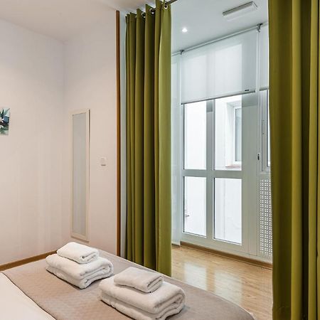 Waou Apartamentos En Sol Confort 7 Madrid Kültér fotó