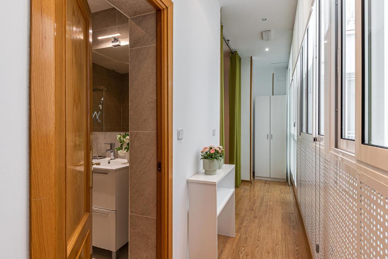 Waou Apartamentos En Sol Confort 7 Madrid Kültér fotó