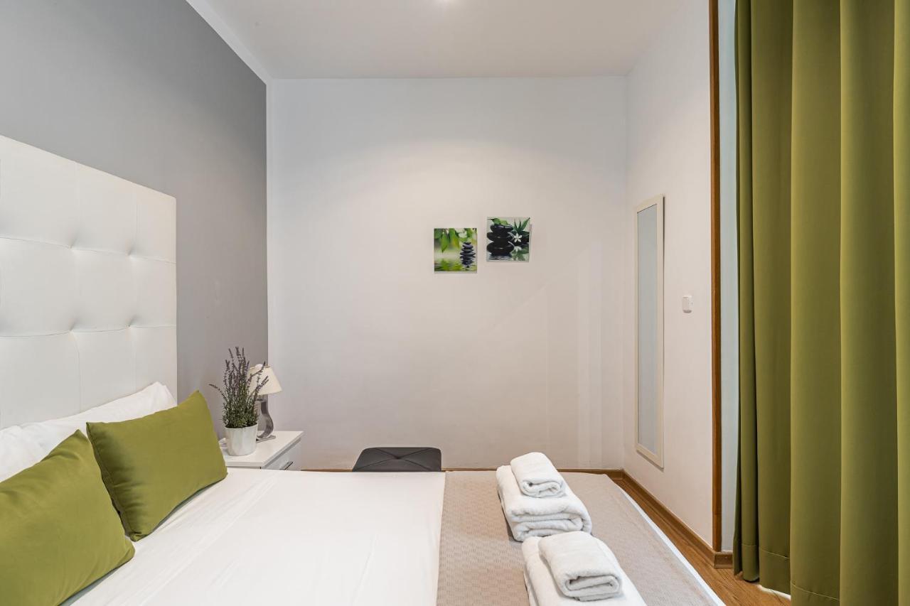 Waou Apartamentos En Sol Confort 7 Madrid Kültér fotó